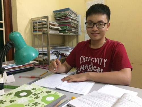 Nguyễn Đắc Minh - Cậu học trò thi Giải Toán trên mạng cấp quốc gia
